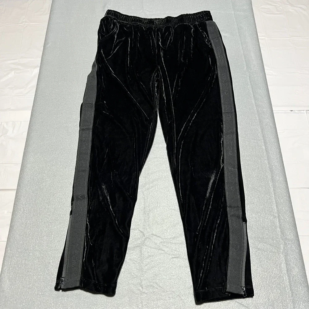 Volcom Mens Black Velvet Track Pants Grey Side Stripe Ankle Zip Small B1141703